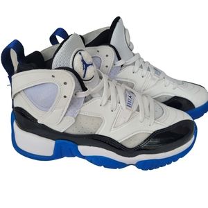 Nike Jumpman Two Trey